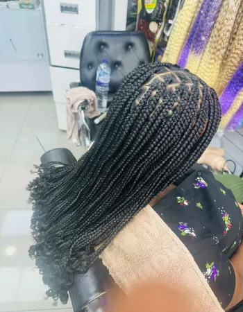 Knotless Box Braids